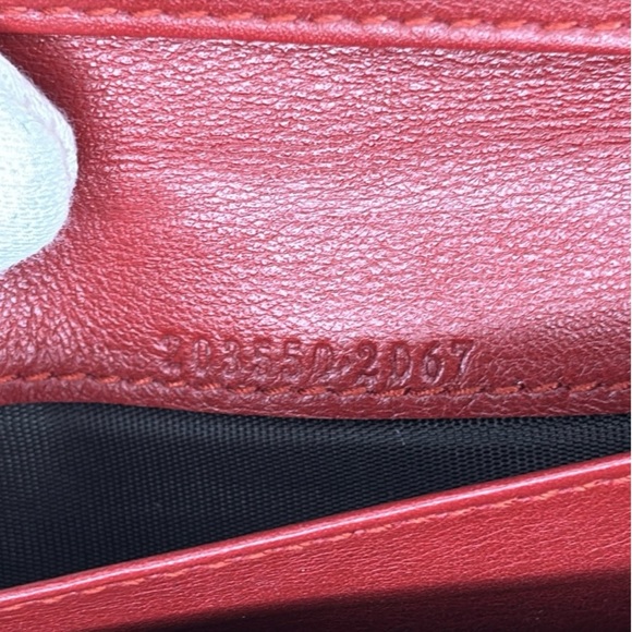 GUCCI | Micro GG Heart Patent Leather Continental Wallet in Red - Picture 10 of 10